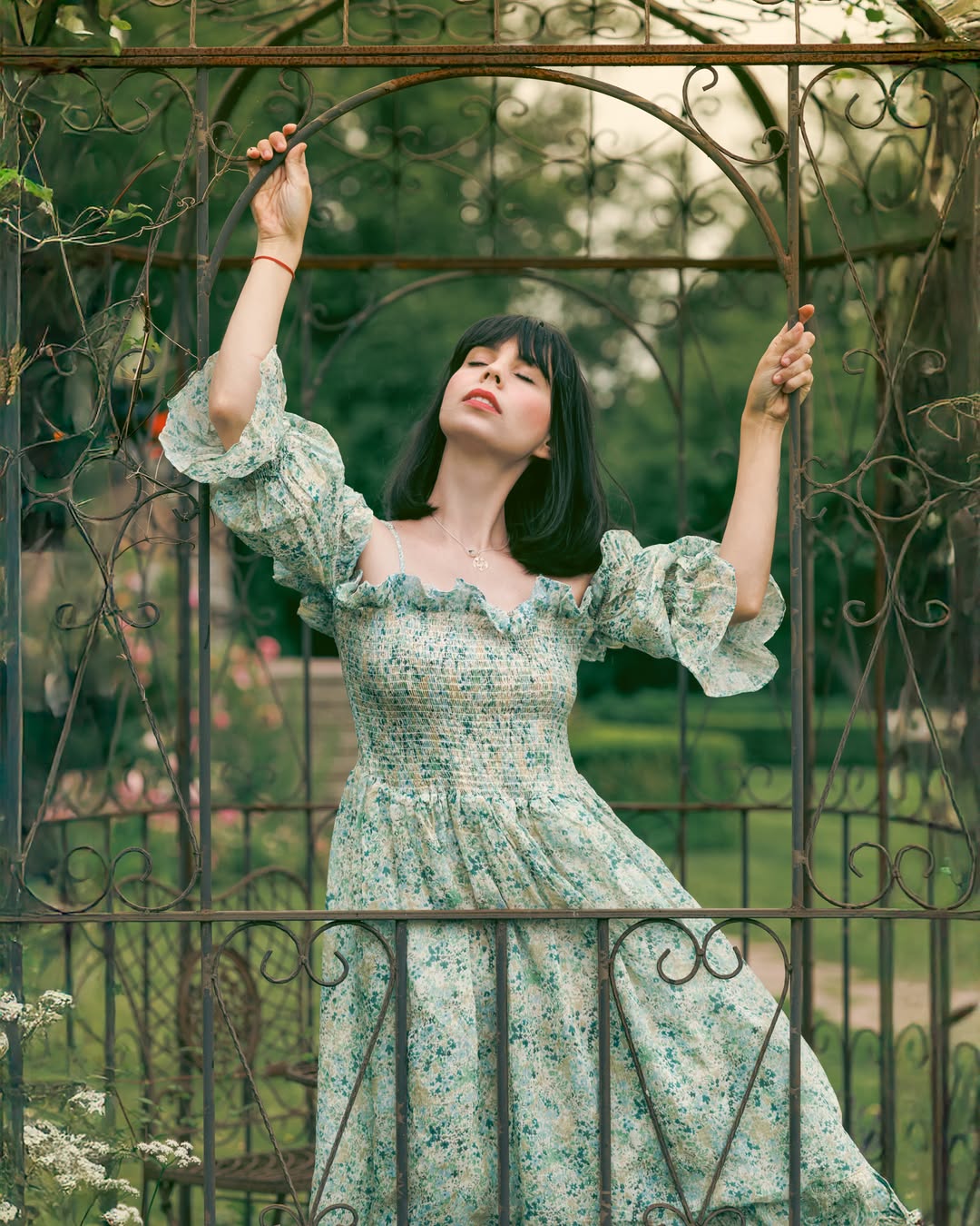 Vines 25| Floral linen dress Vines 25| Floral linen dress