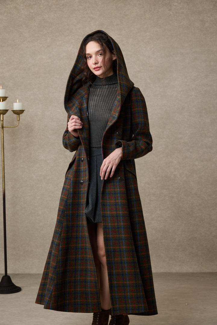 Trista 24 | 100% twill wool hooded coat