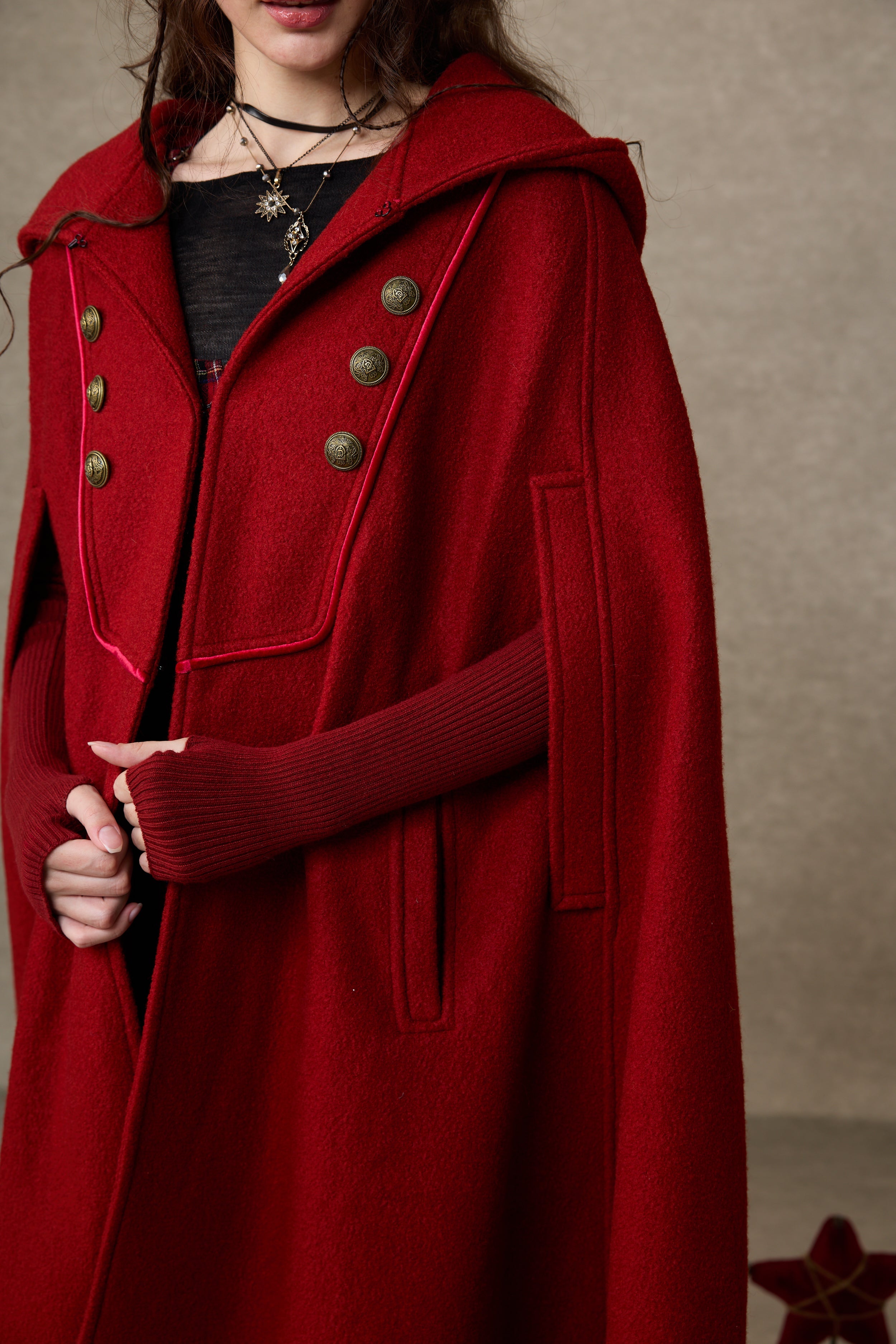Briar 33 | 100% Wool Hooded Cape Coat – Linennaive