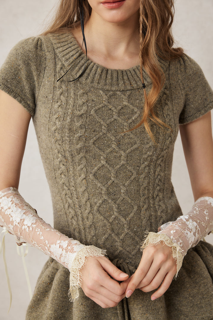 Lilypond 13 | 100% Wool Cable Knit Tiered Dress with scarf