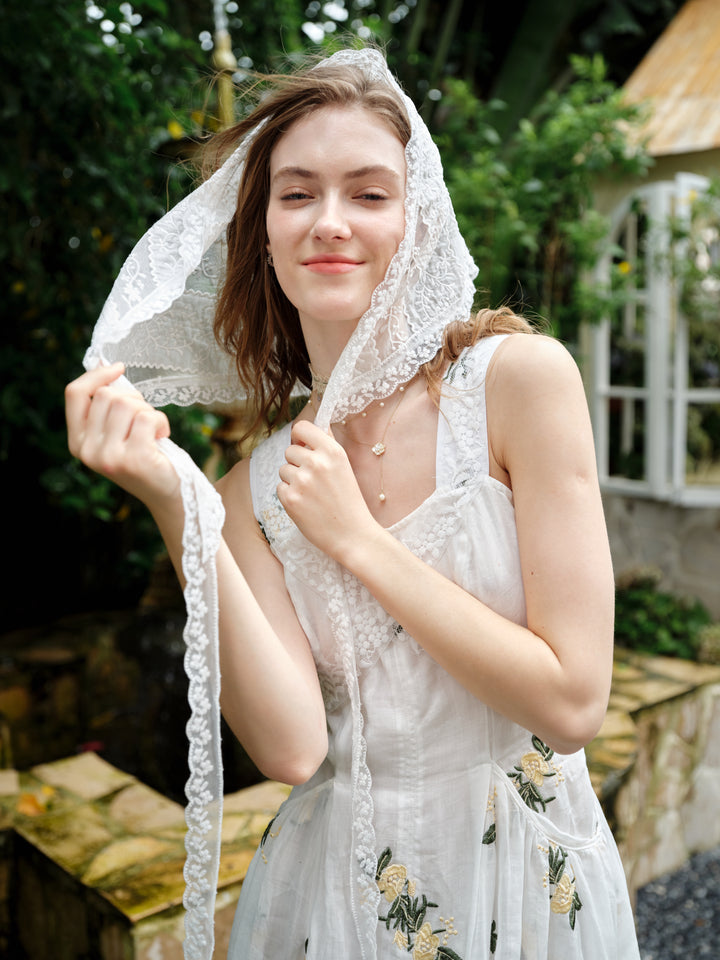 Juliet | Lace & Linen Dress Gown