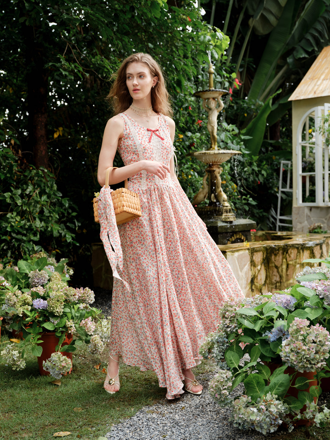 Vanille 18 | Jane’s Garden Dress