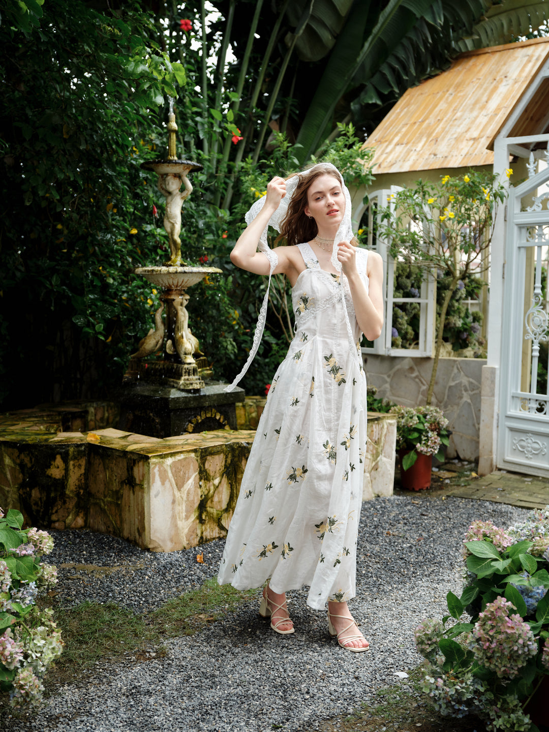 Juliet | Lace & Linen Dress Gown