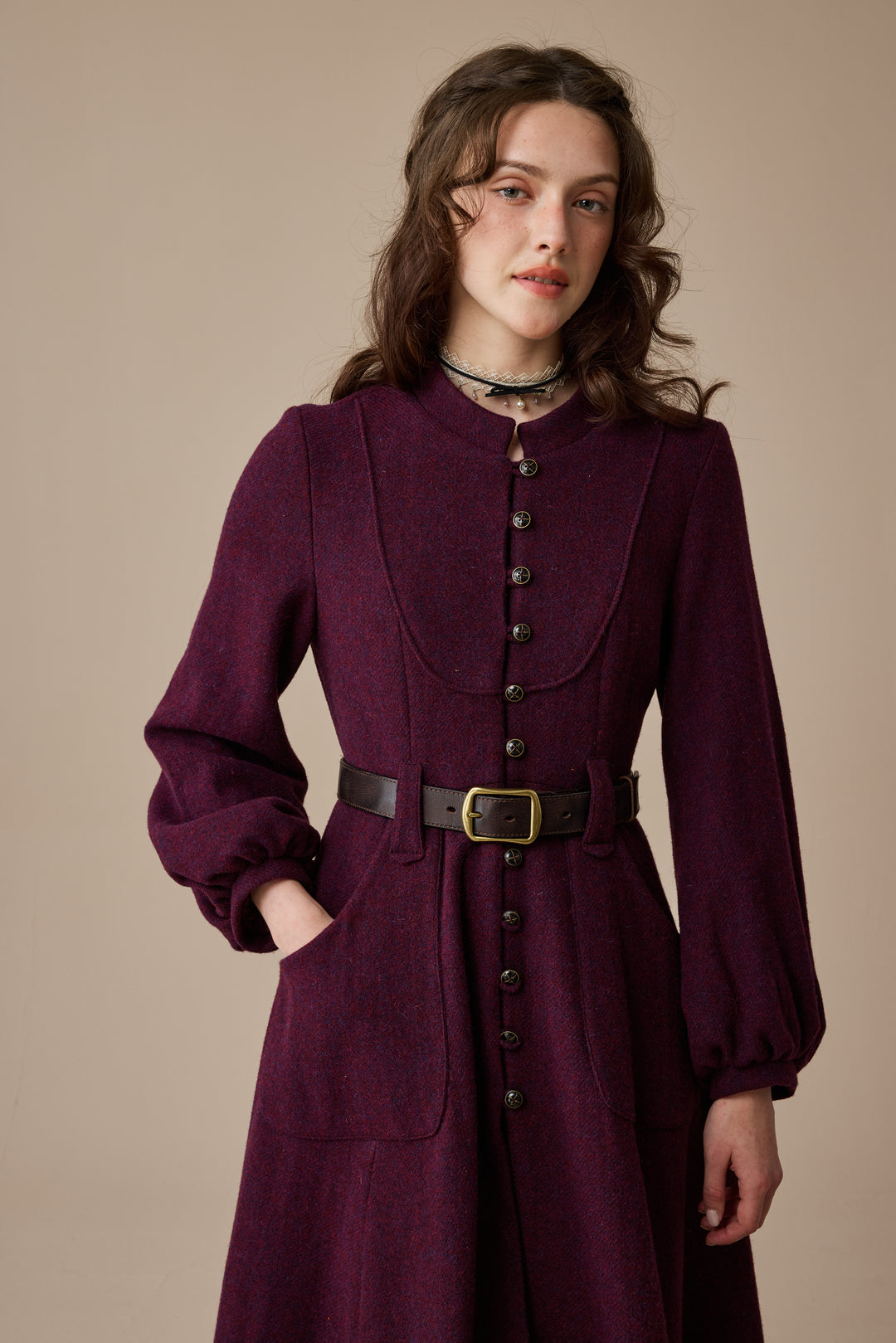 Margaret 25|100% wool buttoned down coat