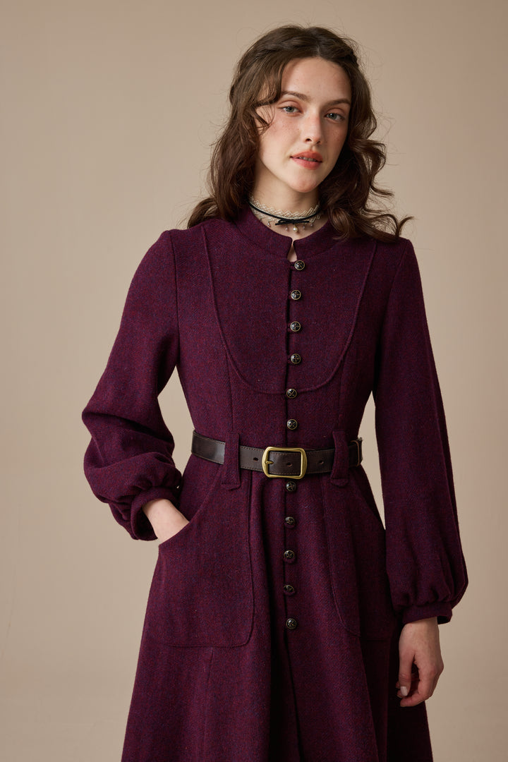 Margaret 25|100% wool buttoned down coat