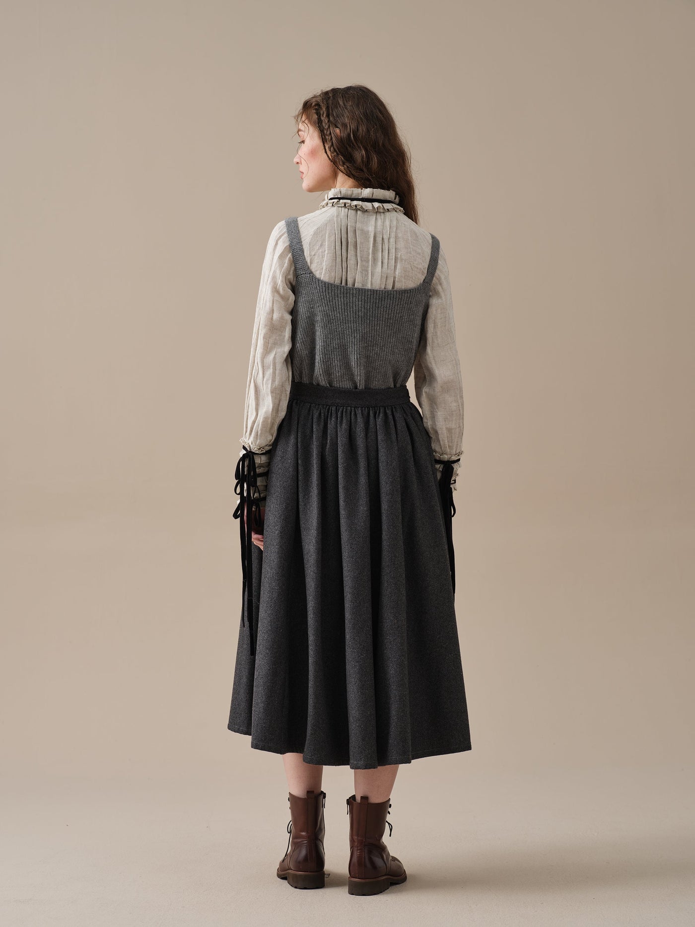 Beth 13 |tied wool skirt