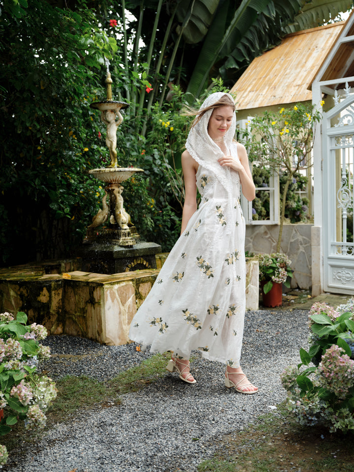 Juliet | Lace & Linen Dress Gown