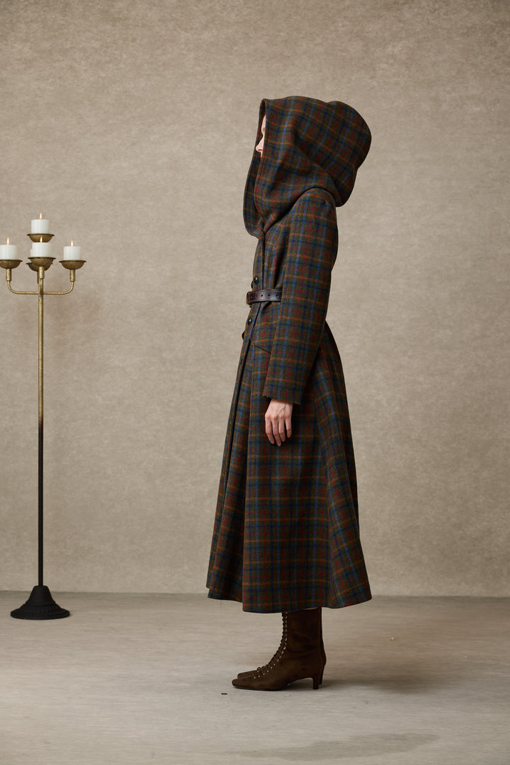 Trista 24 | 100% twill wool hooded coat