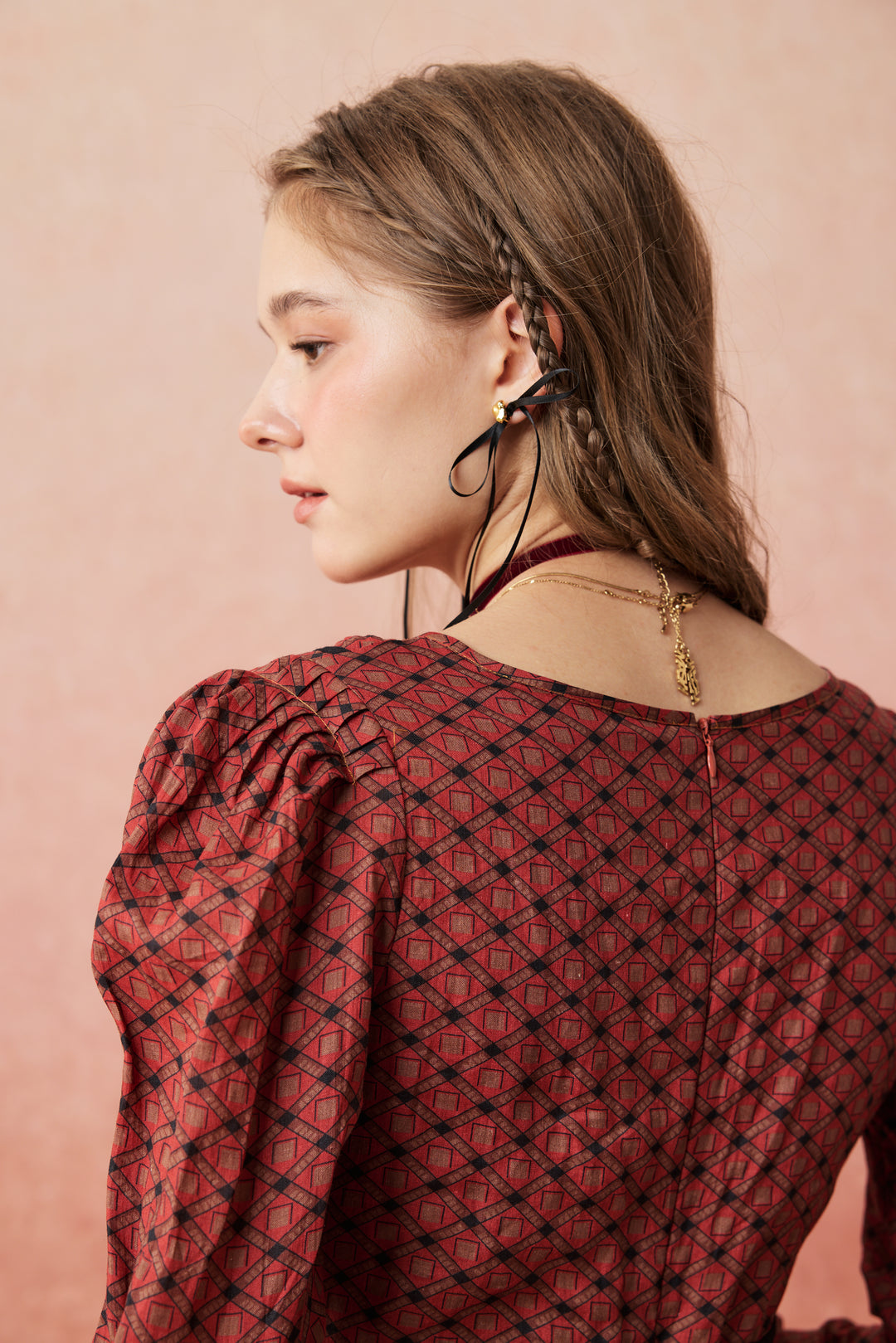 Chelse 19 |Longsleeved Linen Dress Gown