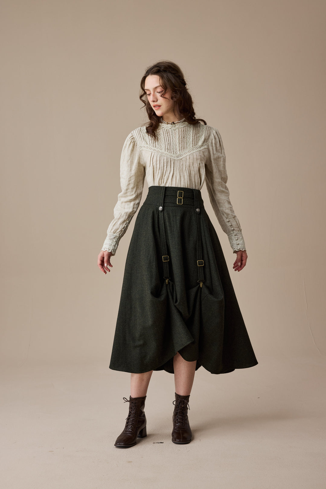Cynthia 16 | Adjustable wool skirt