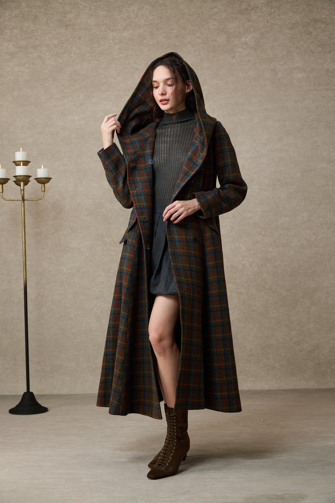 Trista 24 | 100% twill wool hooded coat