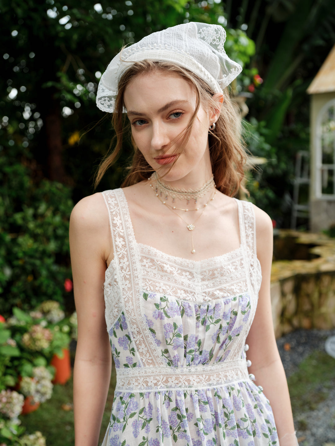 Romantic lace bandana
