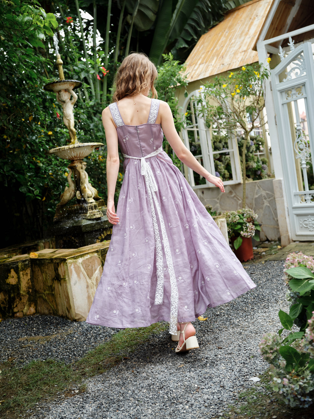 Juliet | Lace & Linen Dress Gown