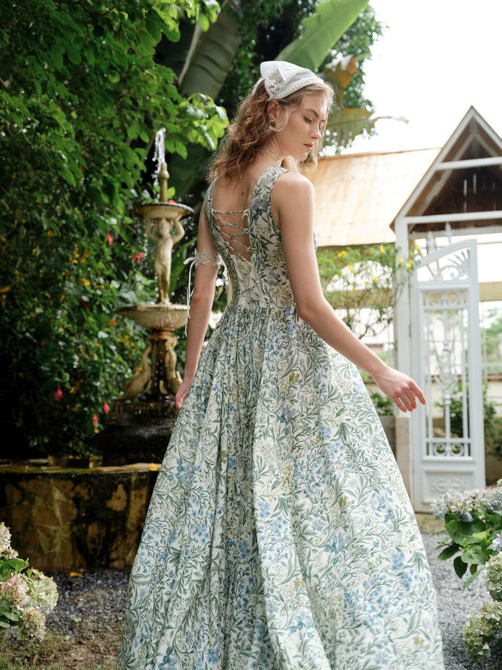 Vanille 18 | Jane’s Garden Dress