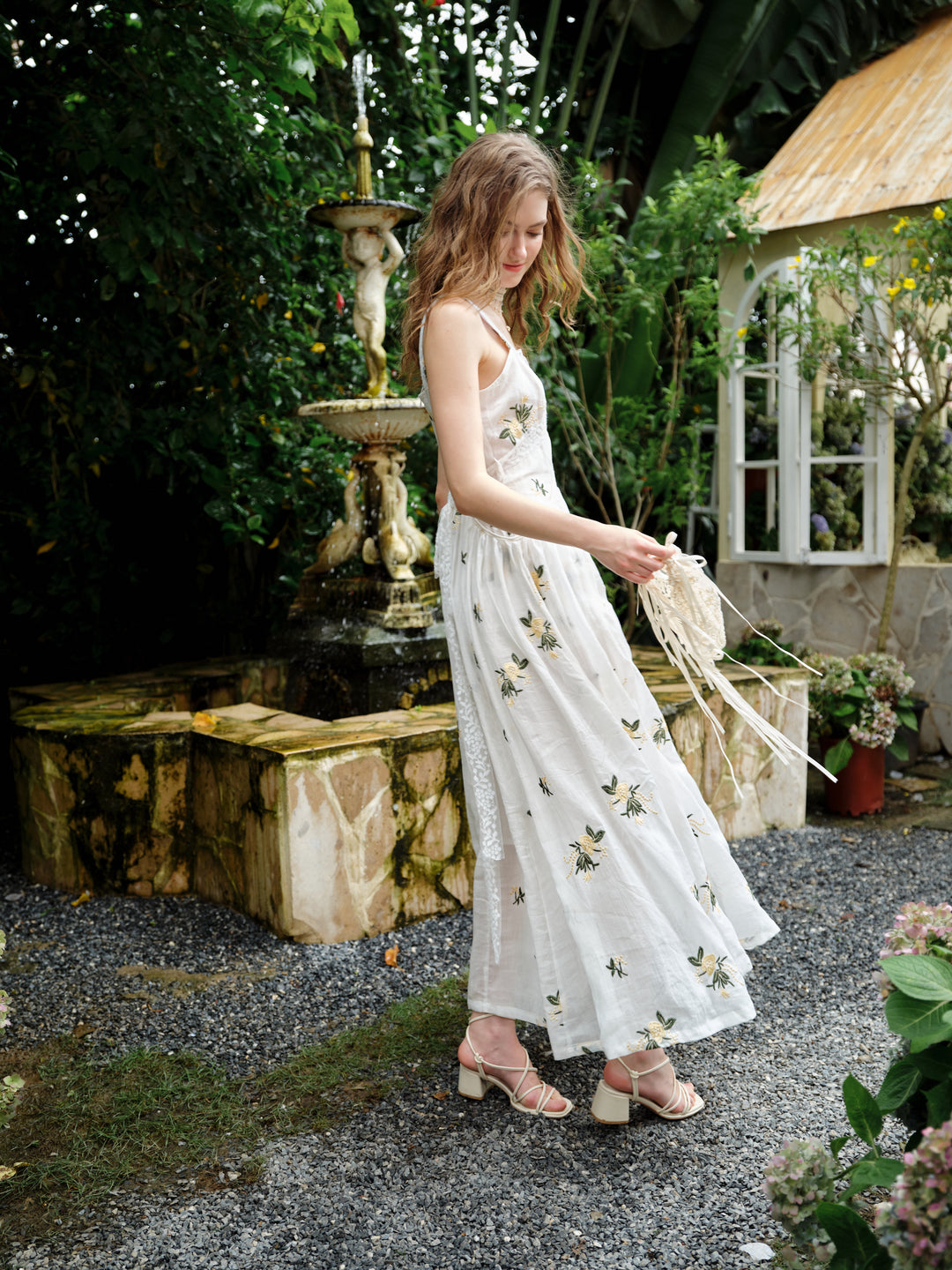 Juliet | Lace & Linen Dress Gown