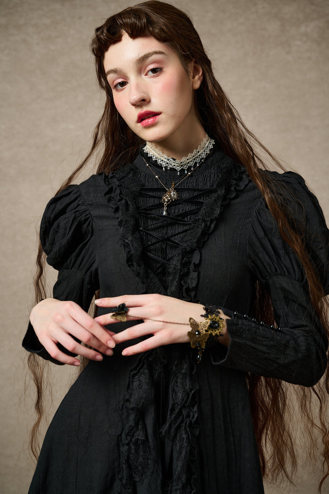 Elizabeth 15