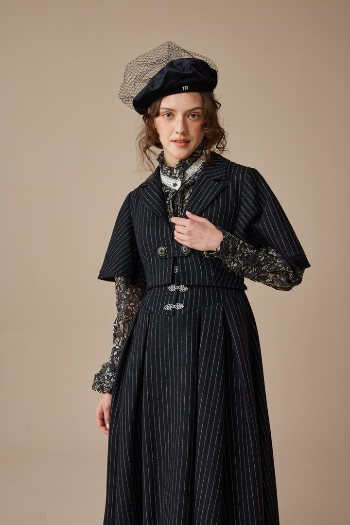 Clarise 22 |Retro Wool Skirt & Cape (2 pieces)