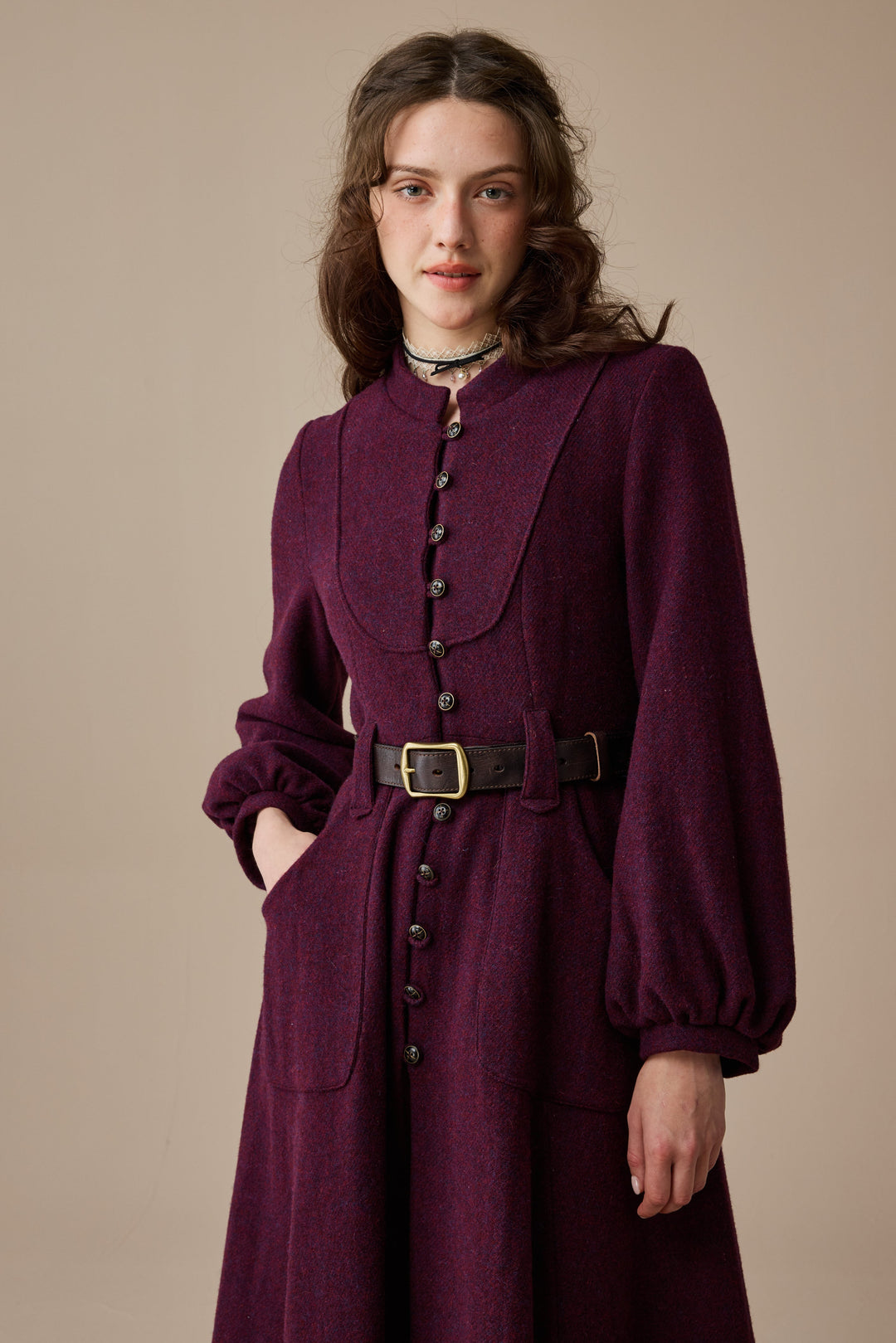 Margaret 25|100% wool buttoned down coat