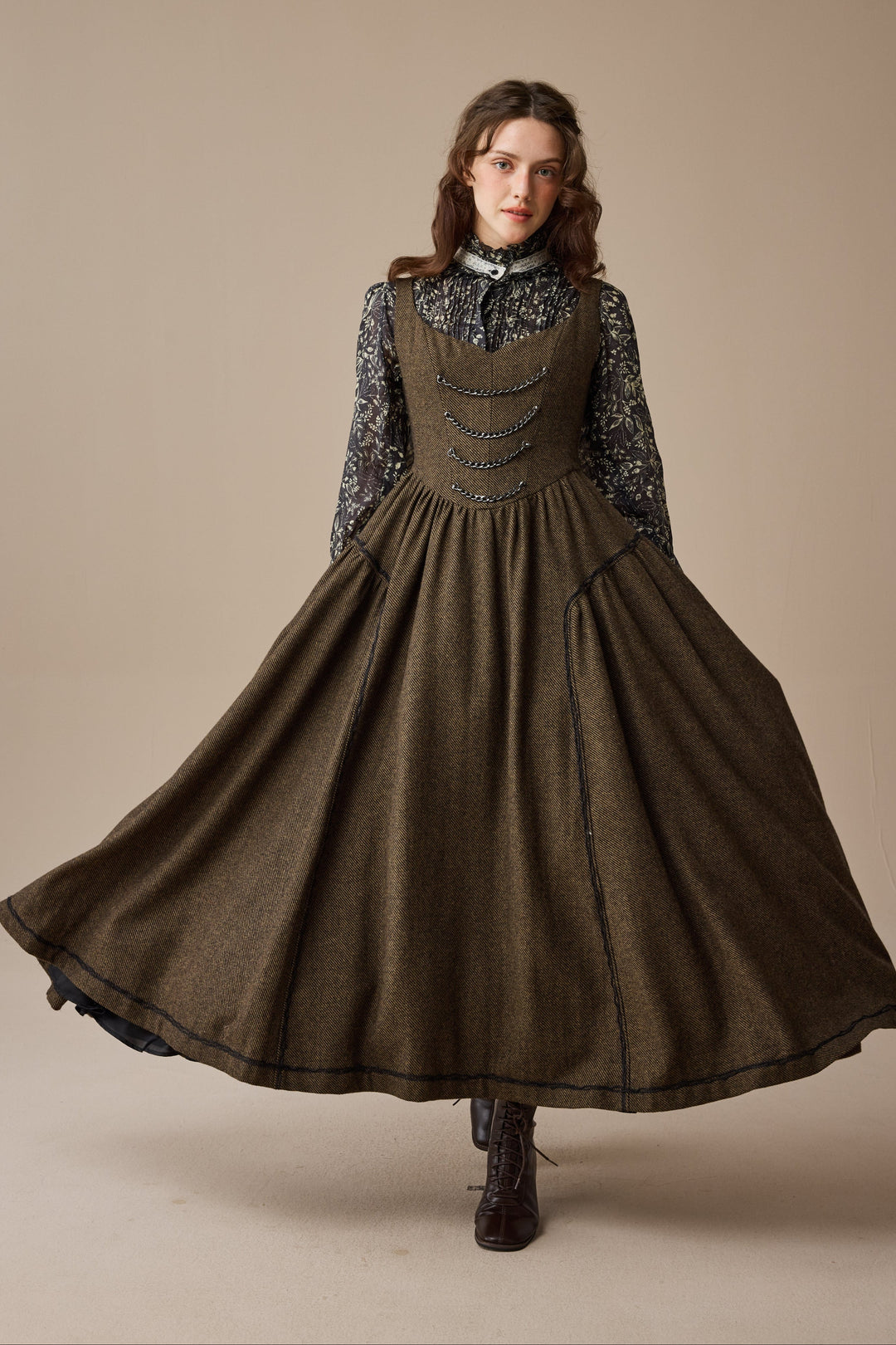 Vintage victorian corset dress with Metal Chain – Linennaive