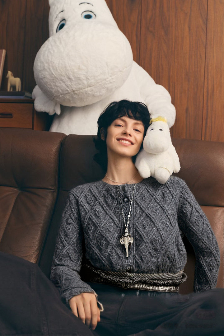 Flurry 17 | 100% Wool Sculptured Knitwear Cardigan