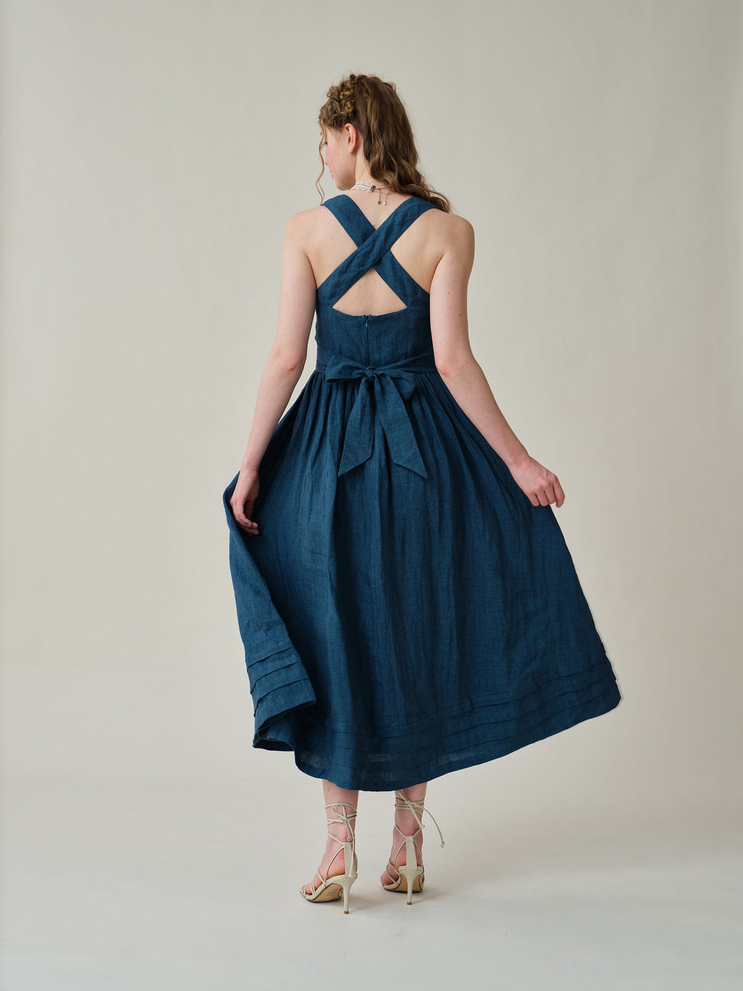 Vetiver 23 | cross back linen dress Linennaive Vetiver 23 | cross back linen dress Linennaive