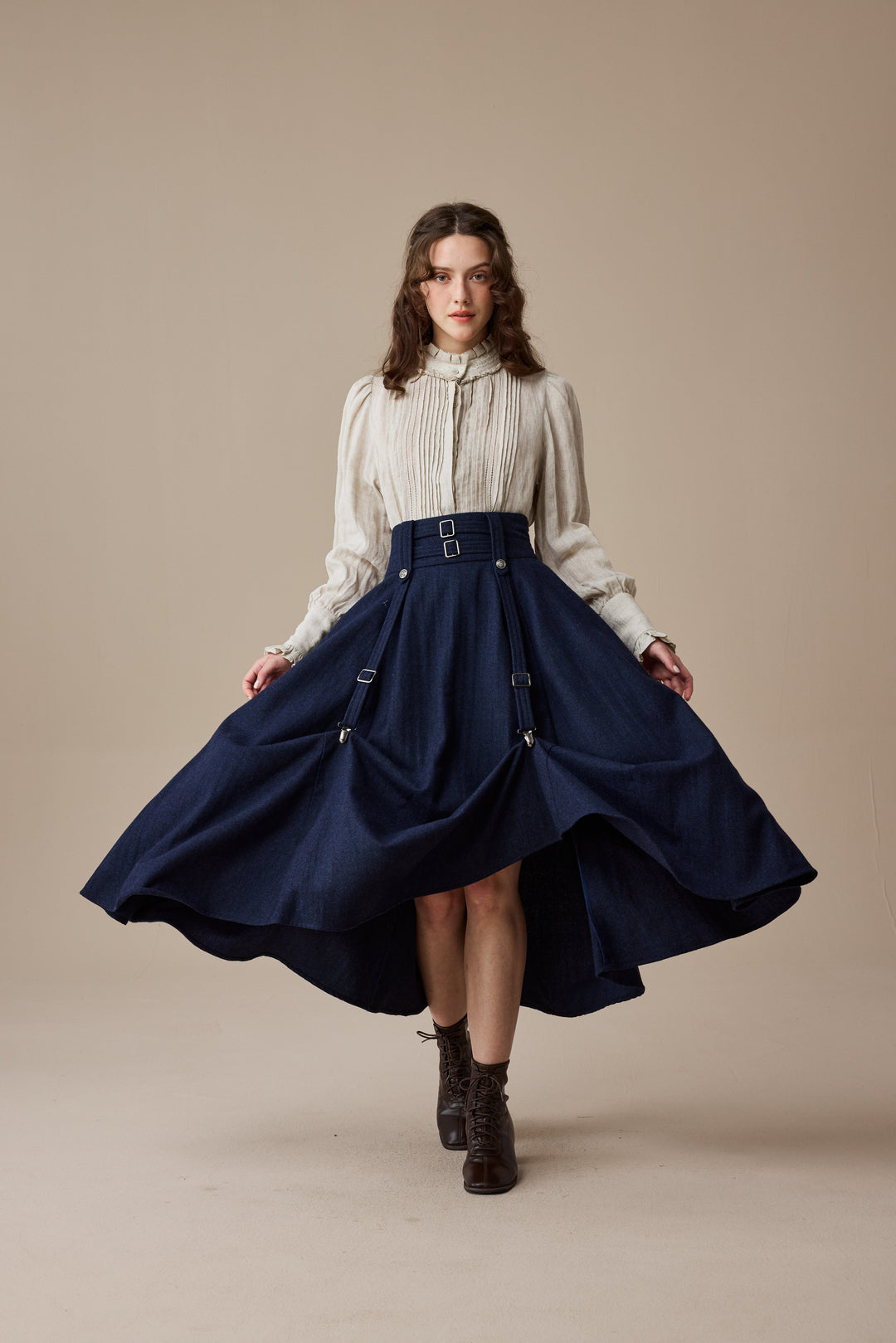 Cynthia 16 | Adjustable wool skirt