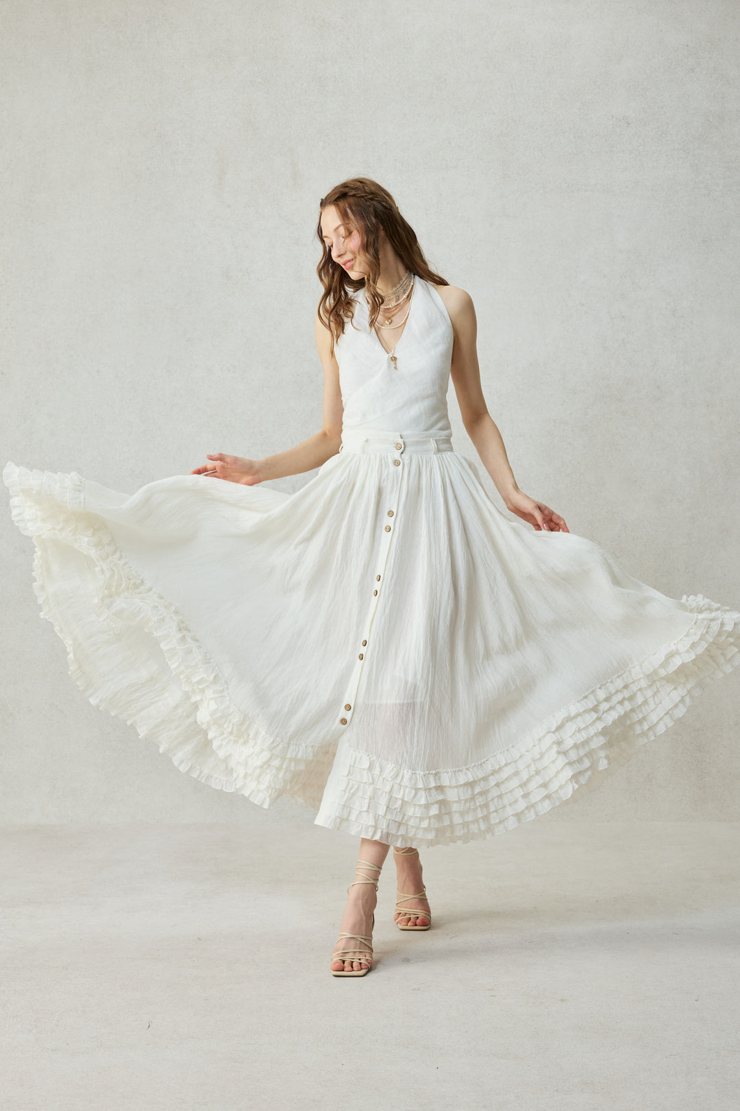 Muse 31 | Elegant halter linen blouse