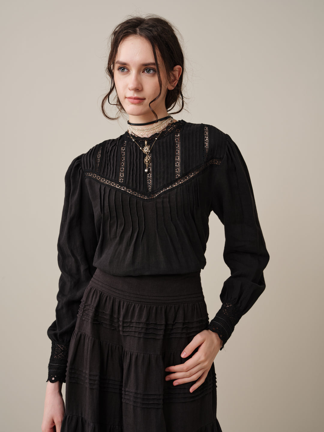 Minna 21 | Edward Linen Lace Blouse