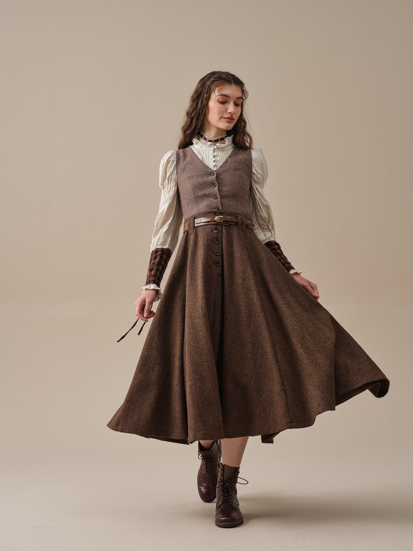 Norma 16 | Front buttoned wool skirt