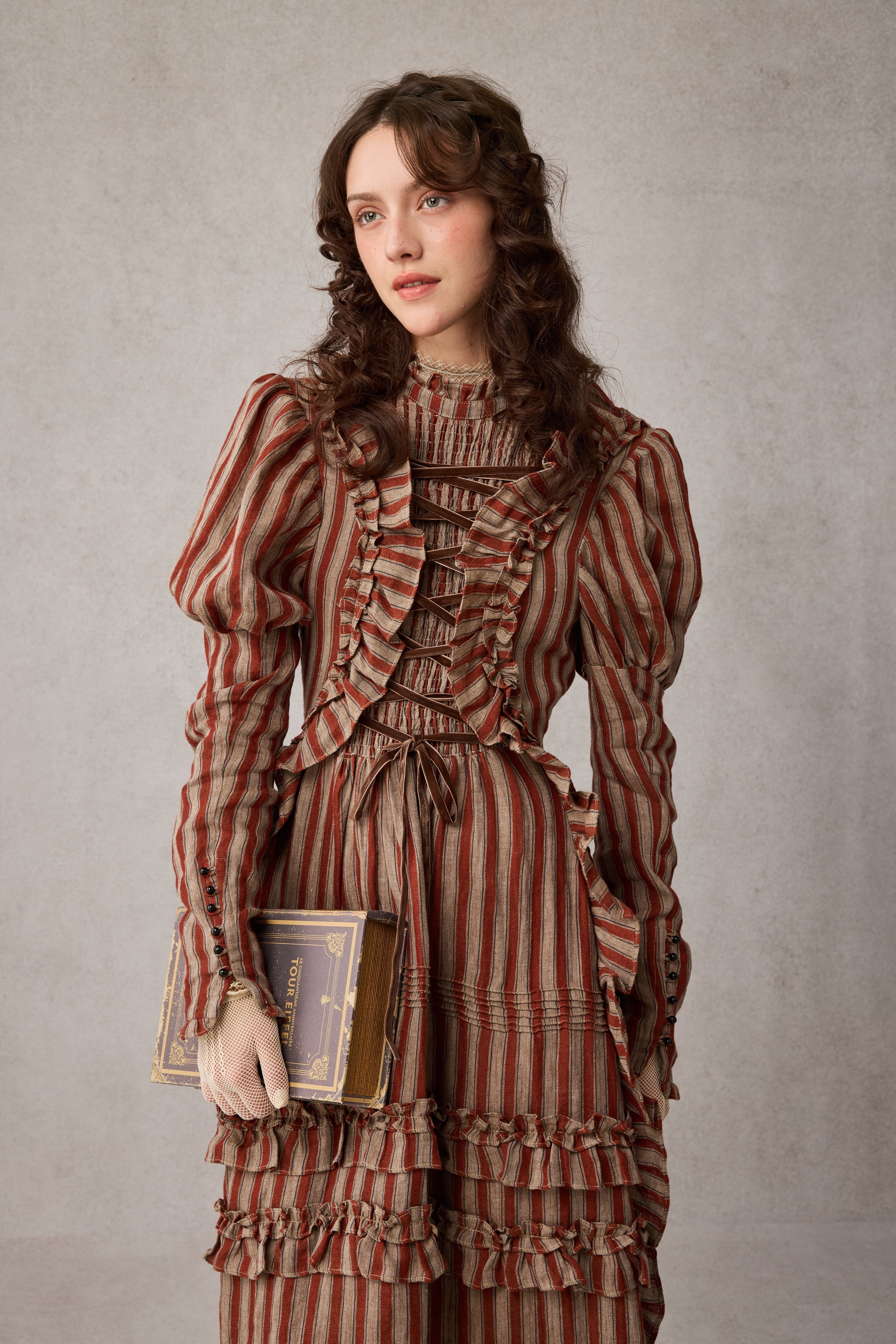 Elizabeth 15 | Victorian Linen Dress – Linennaive