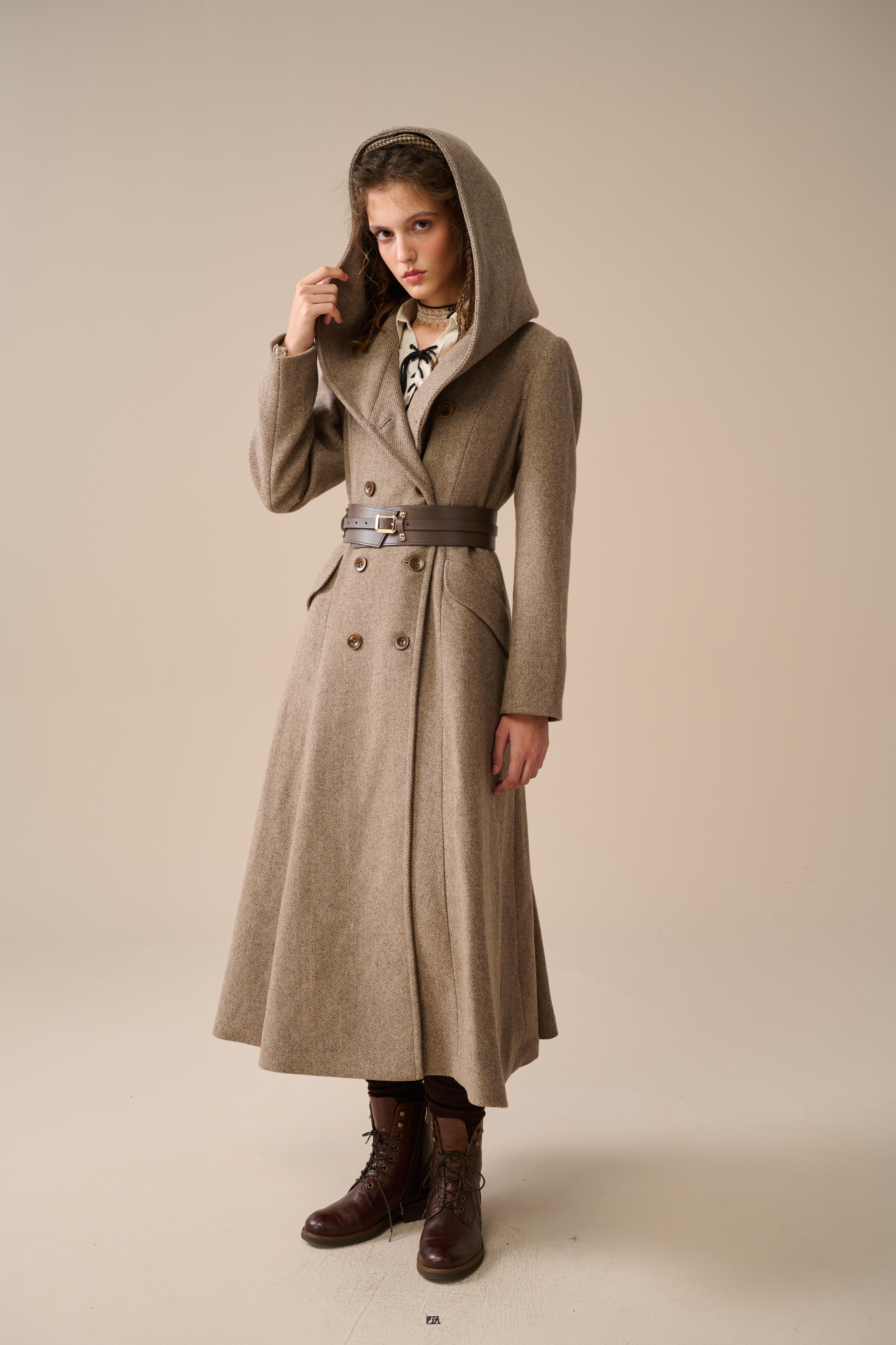 Trista 24 | 100% twill wool hooded coat – Linennaive