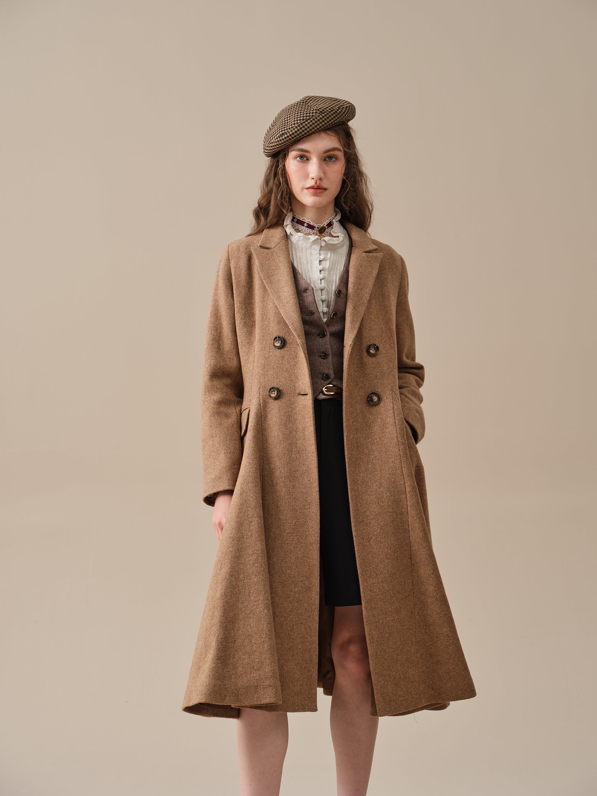 The Roman Holiday 17 | 100% wool classic coat – Linennaive