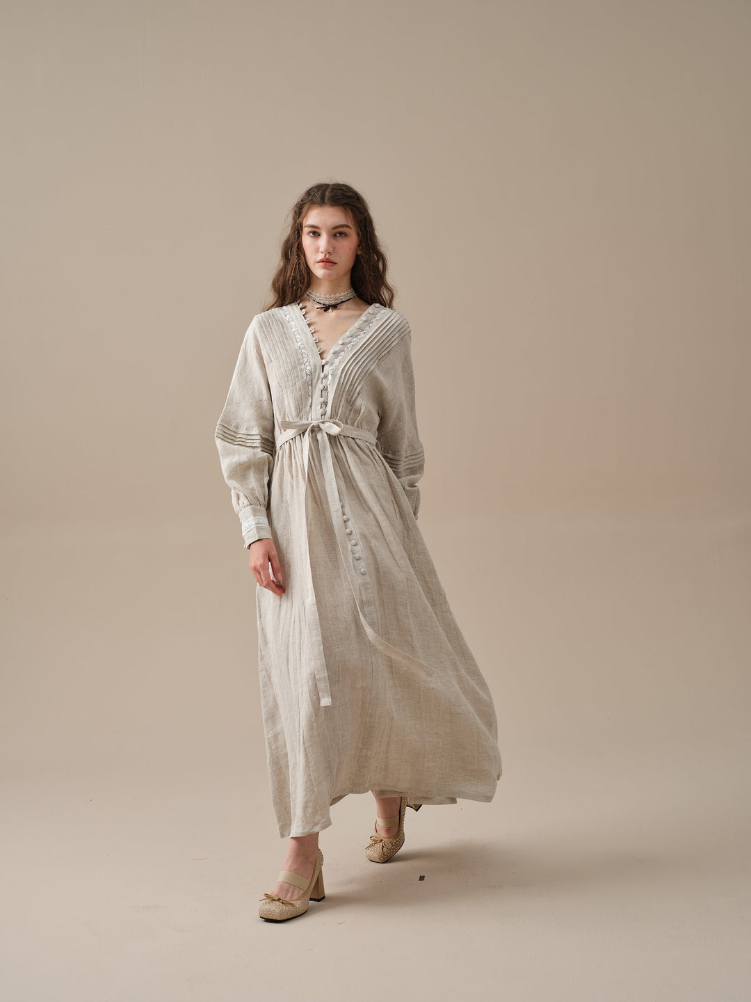 Octavia 17 | pintucked V-neck linen Dress Linennaive Octavia 17 | pintucked V-neck linen Dress Linennaive
