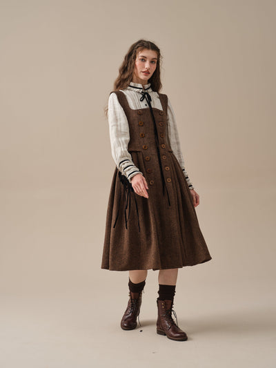 Emma 33 | 100% wool dress