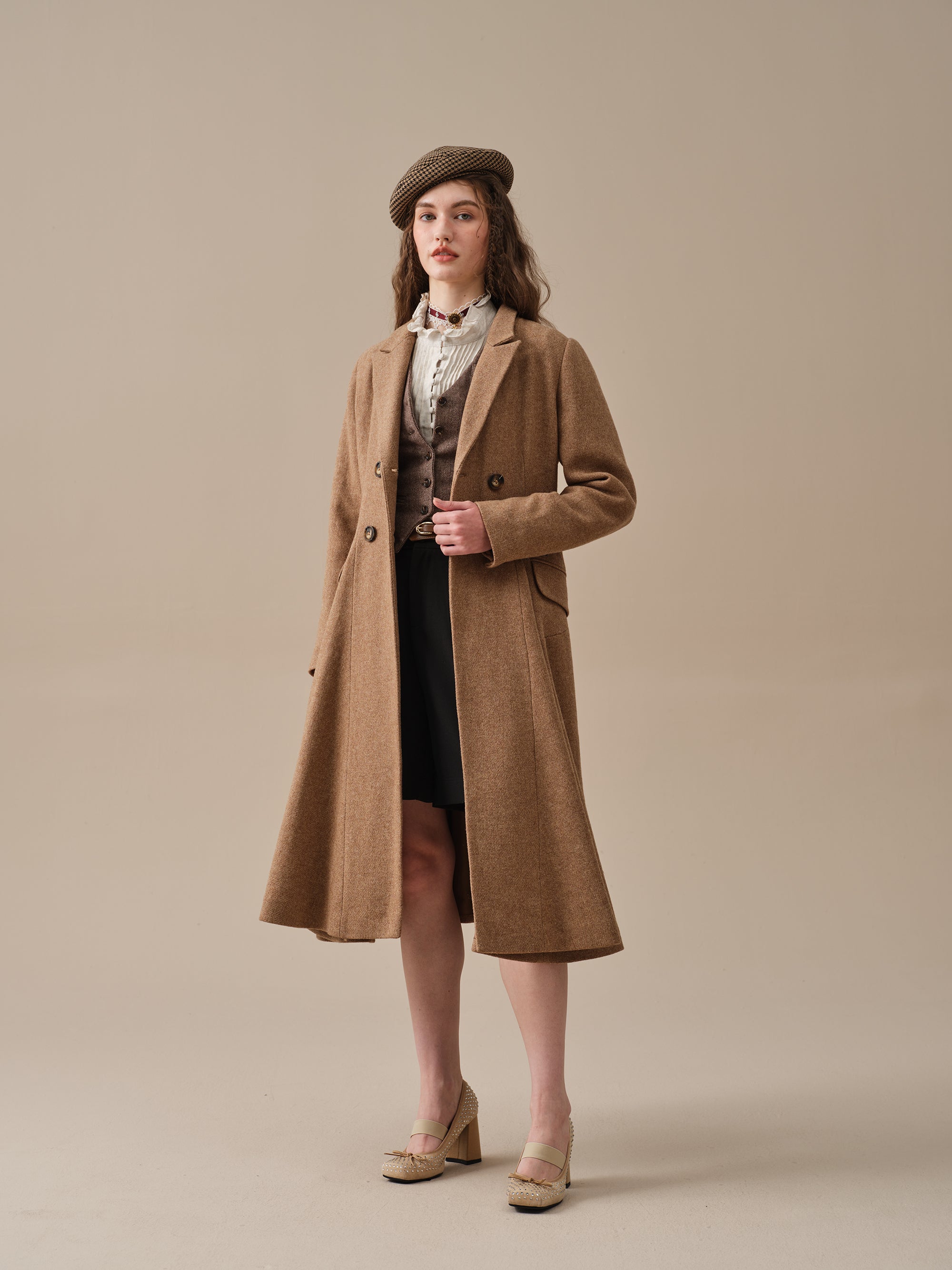 The Roman Holiday 17 | 100% wool classic coat – Linennaive