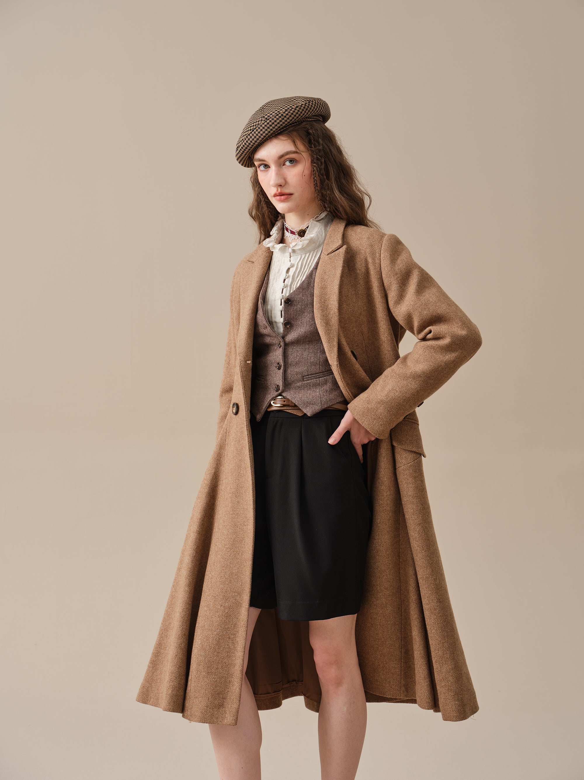 The Roman Holiday 17 | 100% wool classic coat – Linennaive