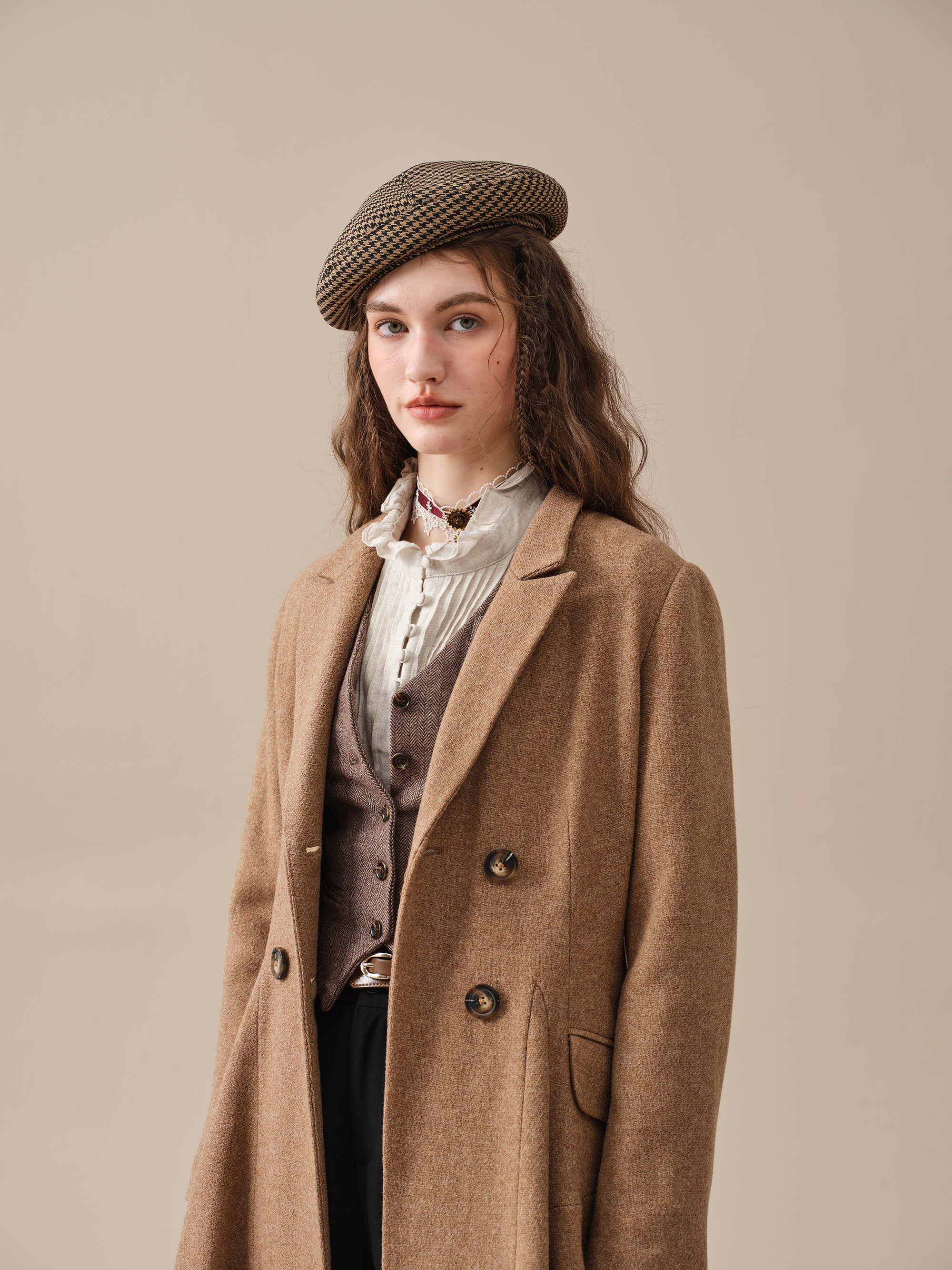 The Roman Holiday 17 | 100% wool classic coat – Linennaive