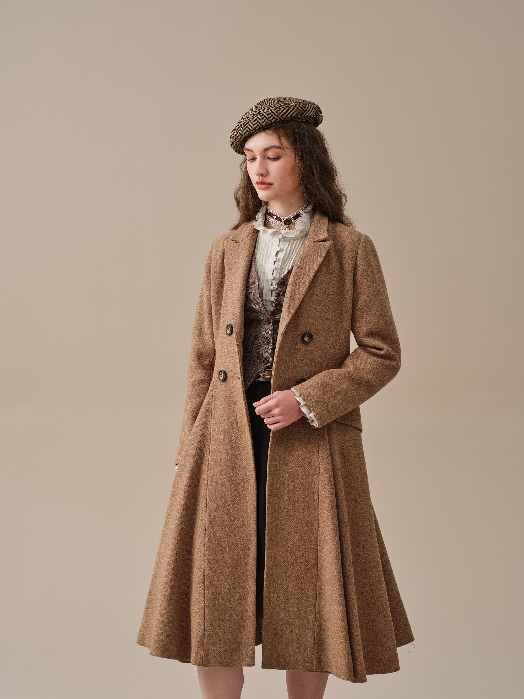 The Roman Holiday 17 | 100% wool classic coat – Linennaive