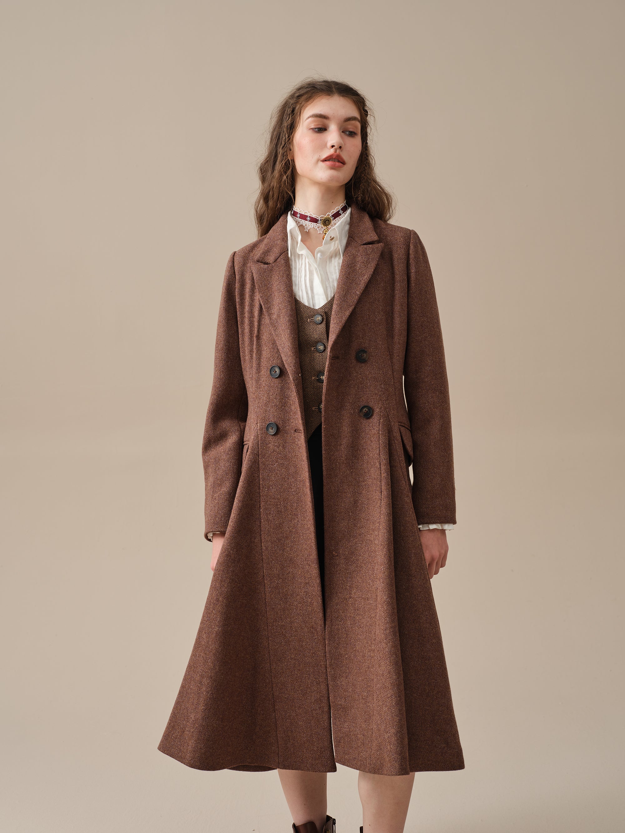 The Roman Holiday 17 | 100% wool classic coat – Linennaive