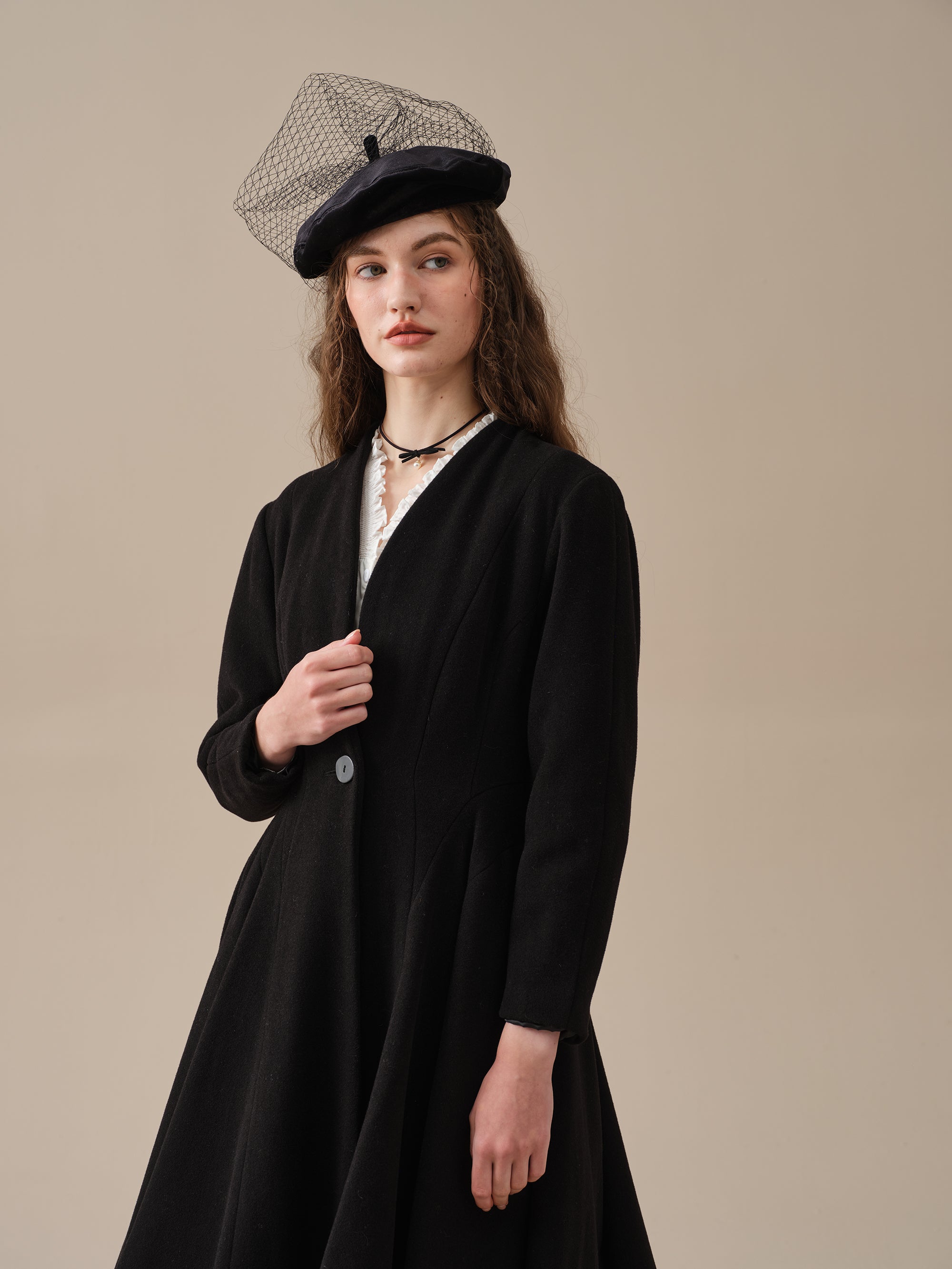 LITTLE WOMEN 22 | WOOL COAT IN BLACK – Linennaive
