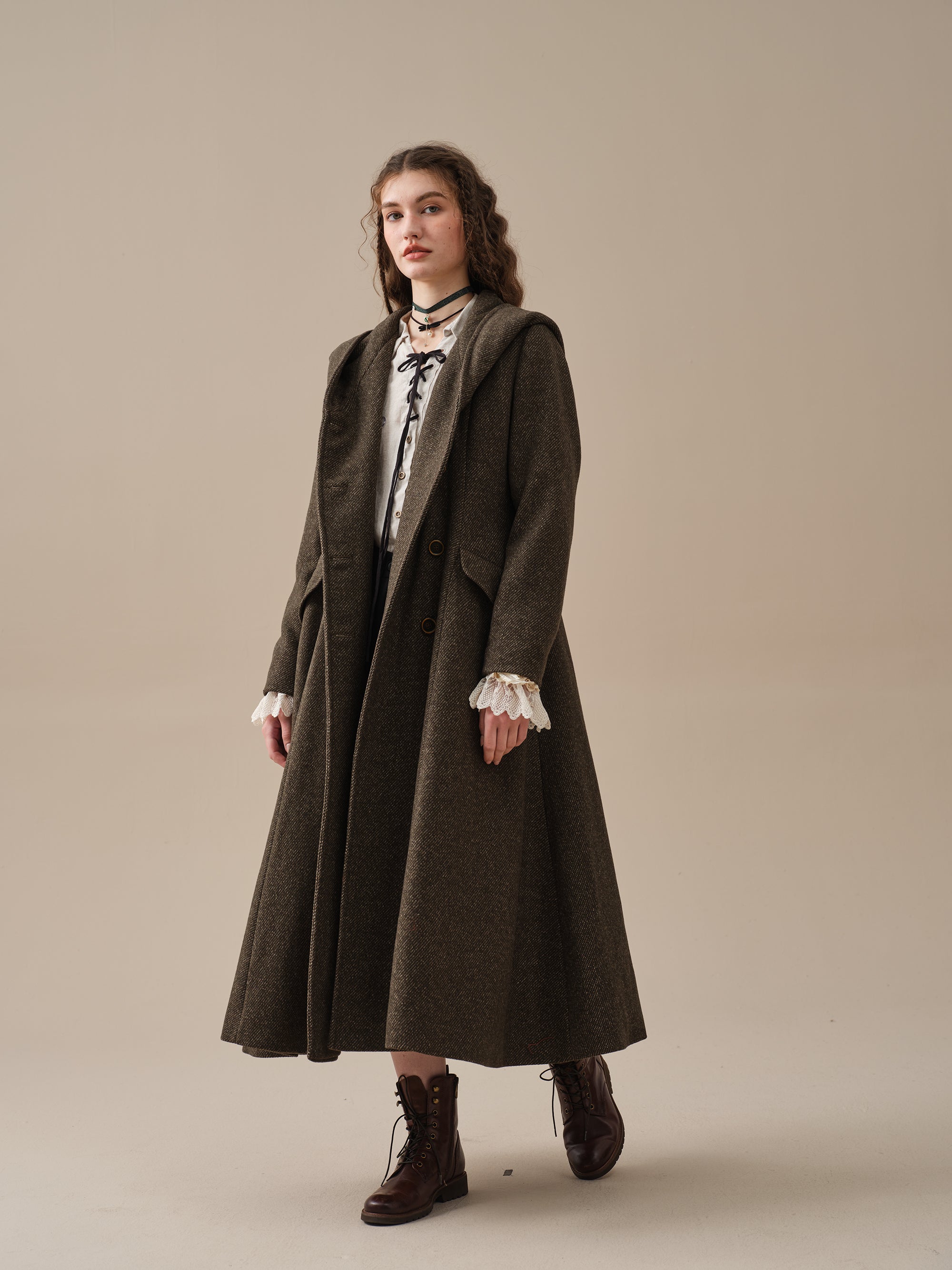 Trista 24 | 100% twill wool hooded coat – Linennaive
