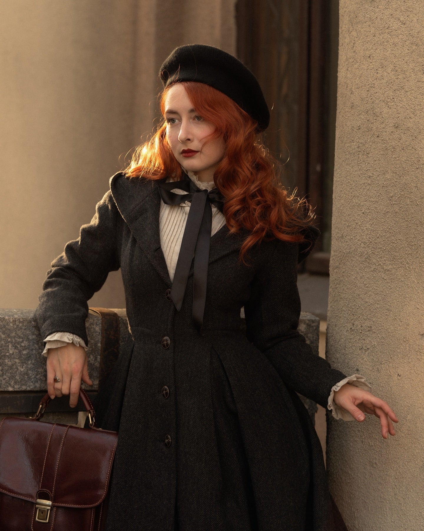 Nハリ　Ameri NUANCE BODY LINE COAT My Fair Lady 26 | Hooded Wool Coat – Linennaive