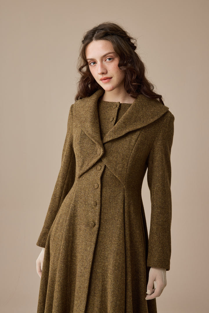 Gemma 17 | 100% wool victorian coat