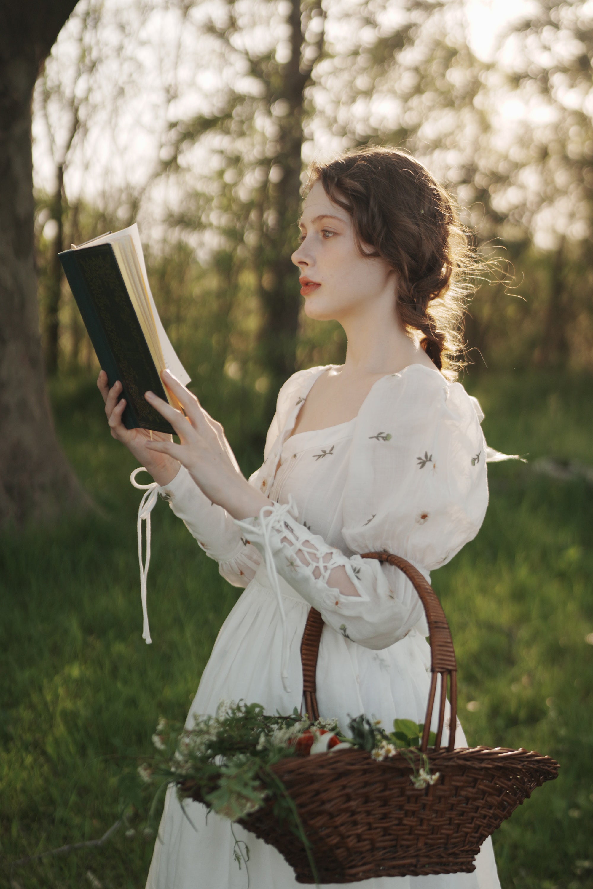 Phoenix 24 | Embroidery Daisy Linen Dress – Linennaive Phoenix 24 | Embroidery Daisy Linen Dress – Linennaive