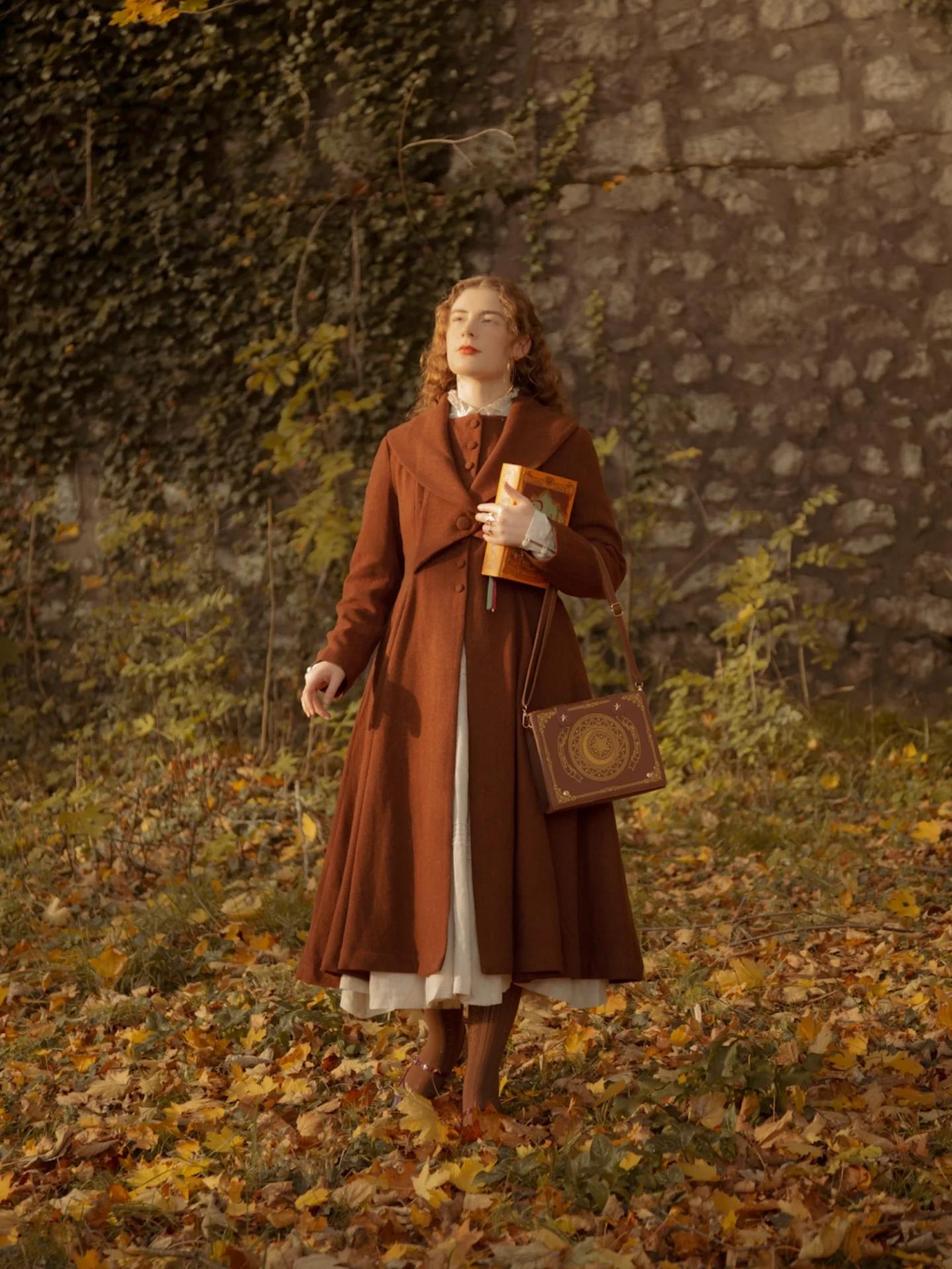 Gemma 17 | 100% wool victorian coat – Linennaive