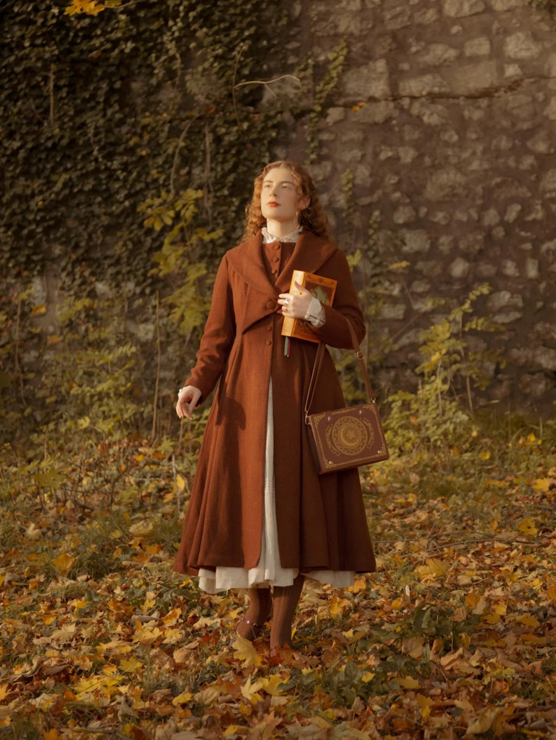 Gemma 17 | 100% wool victorian coat