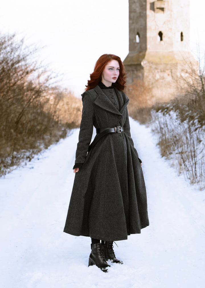Gemma 17 | 100% wool victorian coat