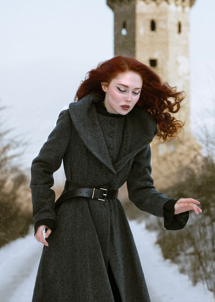 Gemma 17 | 100% wool victorian coat