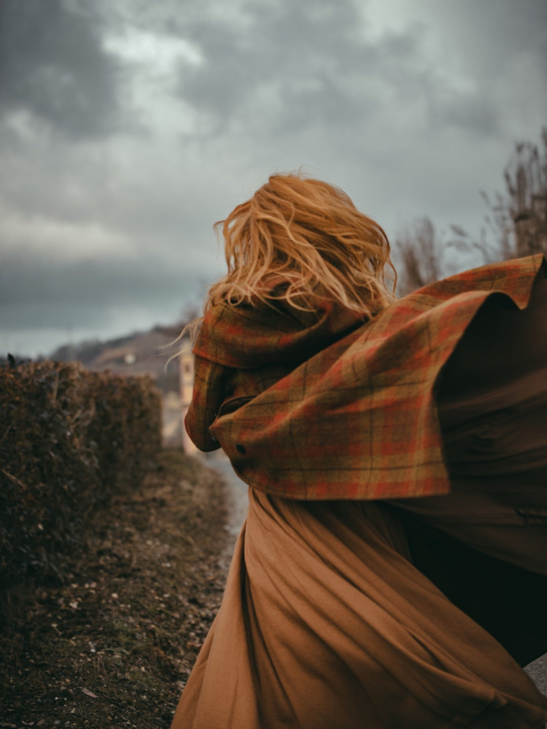 Trista 24 | 100% twill wool hooded coat