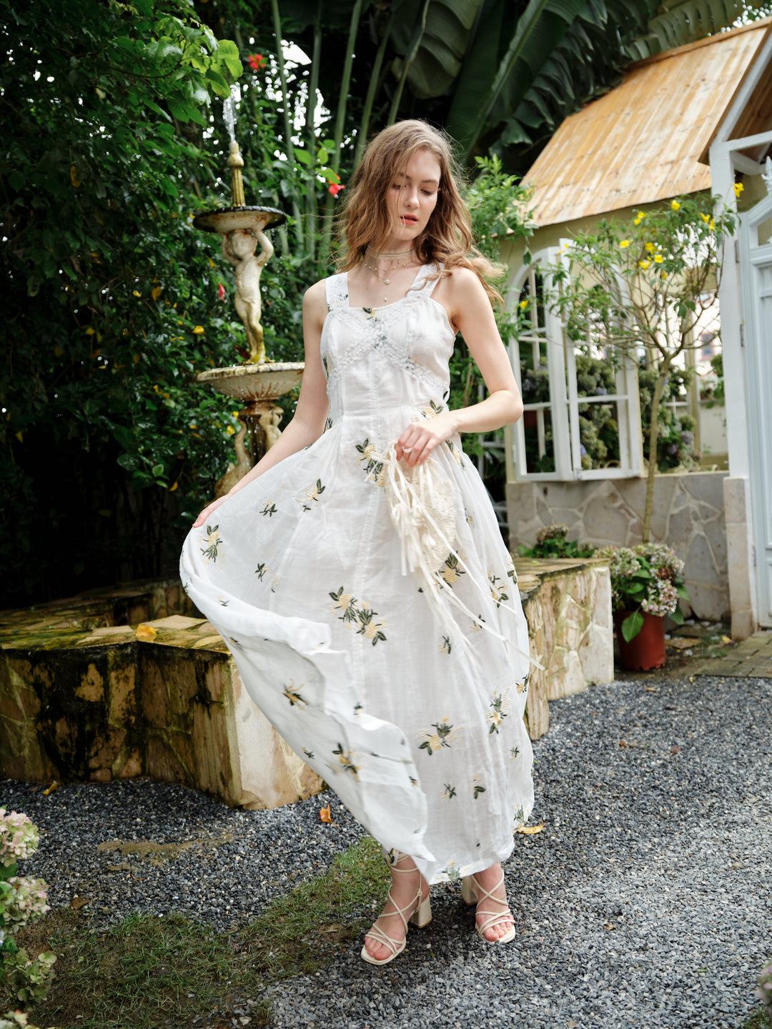 Juliet | Lace & Linen Dress Gown